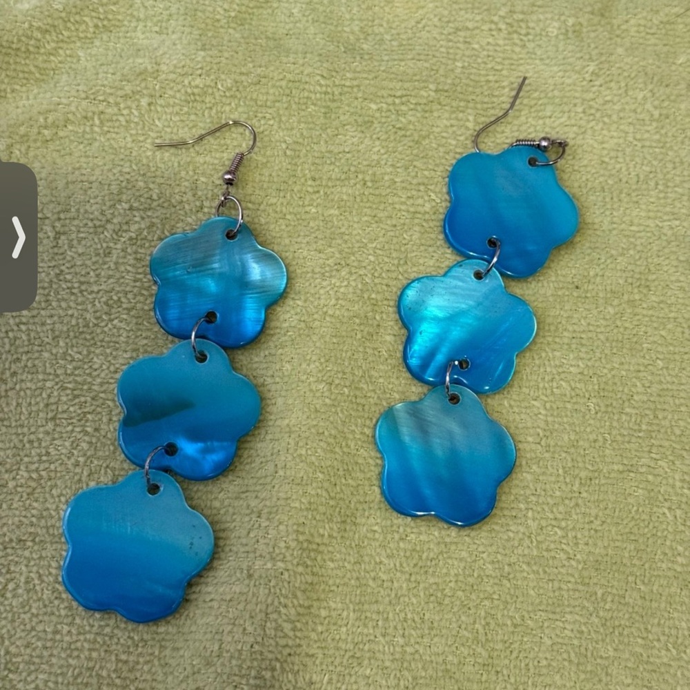 Blue Flower Shell Dangle Earrings